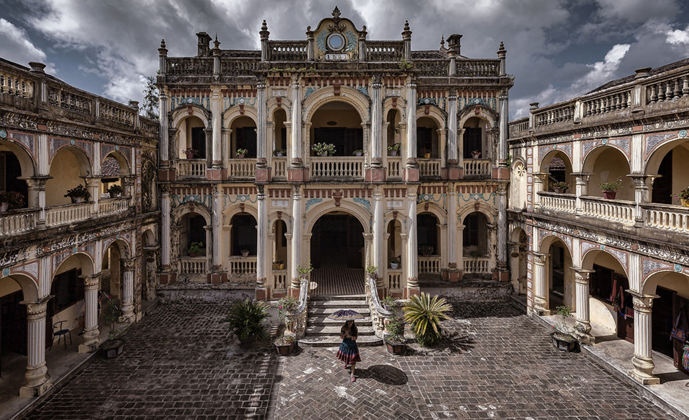bac-ha-hmong-king-s-palace-2