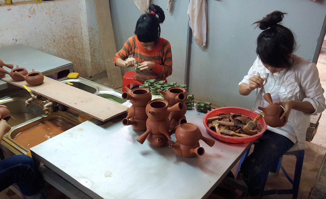hanoi-bat-trang-village-1-2
