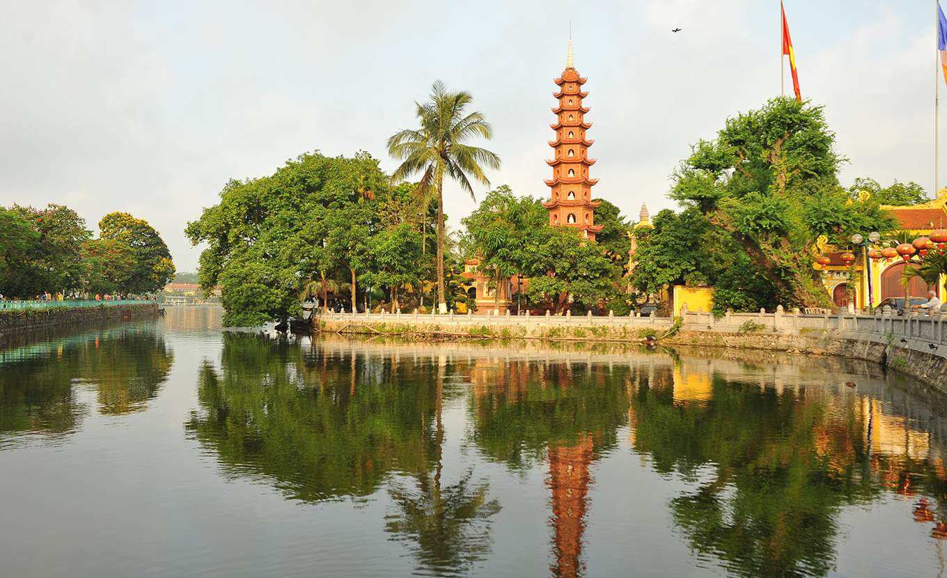 hanoi-tran-quoc-pagoda-1-4