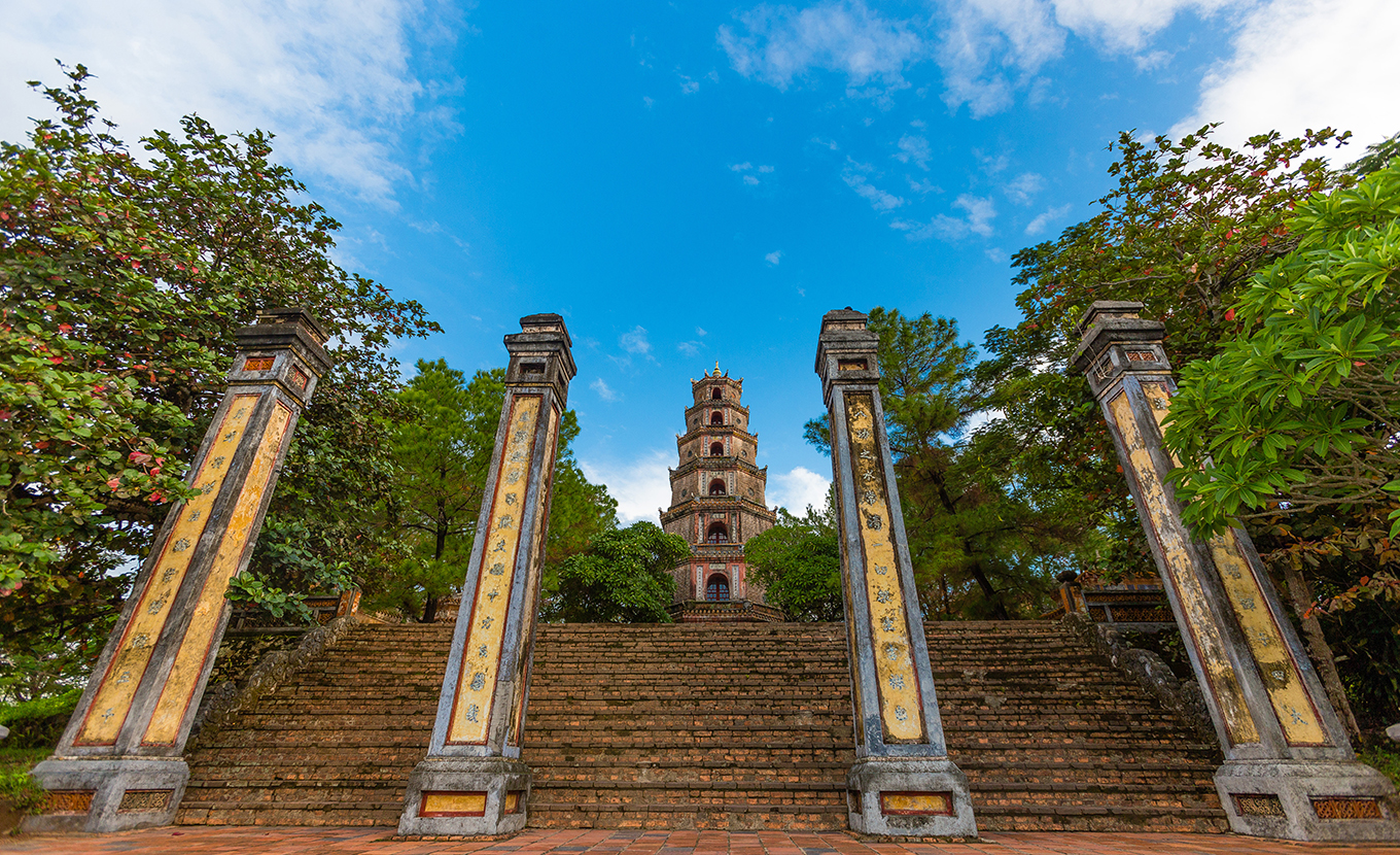 hue-thien-mu-pagoda-2-25
