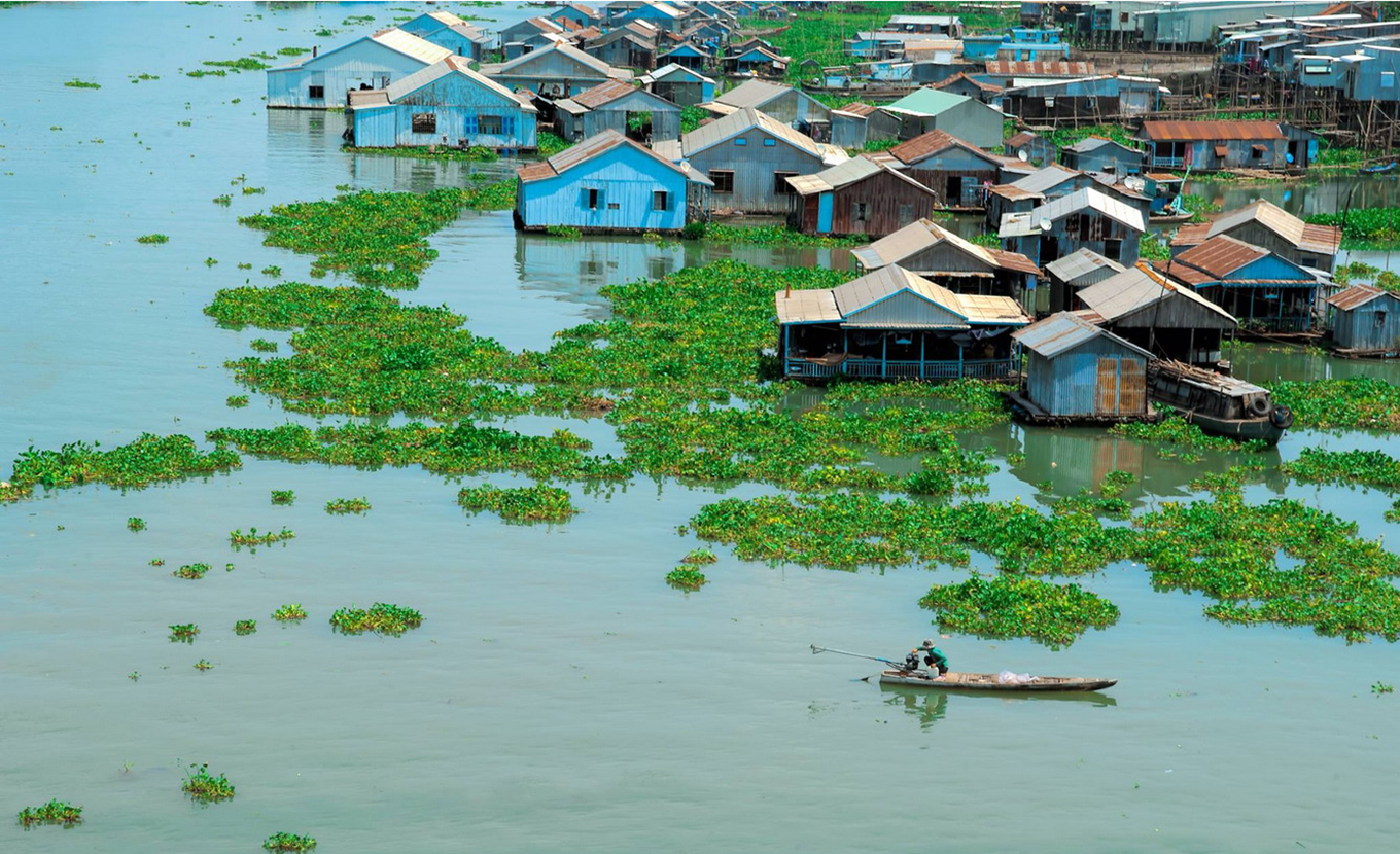long-xuyen-floating-village