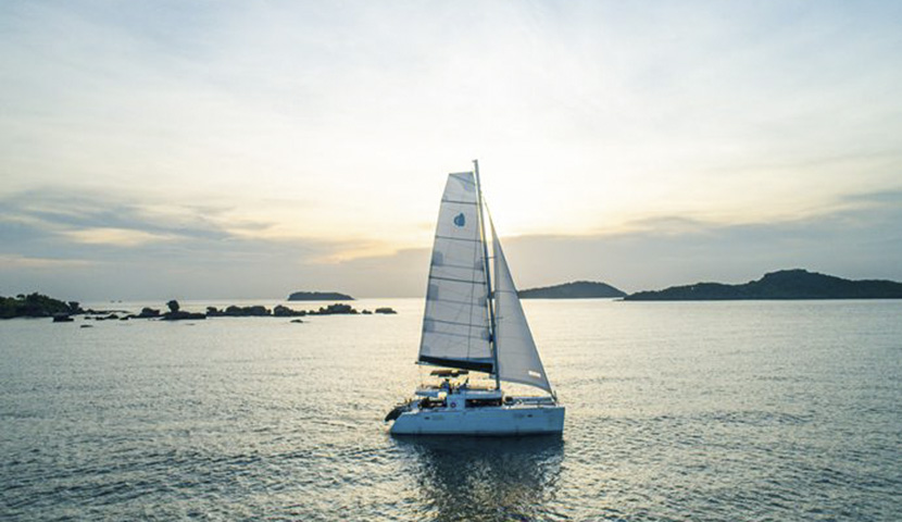 5-star-luxury-cruise-in-vietnam-11_2021-11-17_241 catamaran sarita phu quoc