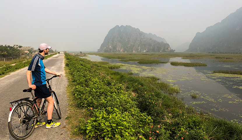 biking-in-van-long biking-in-van-long