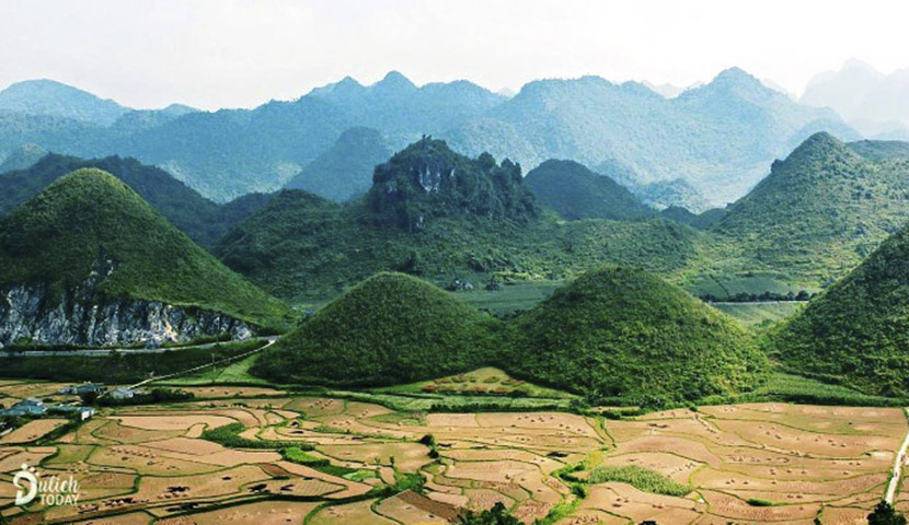 dong-van-ha-giang-natural-charm-in-vietnam-s-first-global-geopark-7_2021-11-17_793 fairy mountains in ha giang