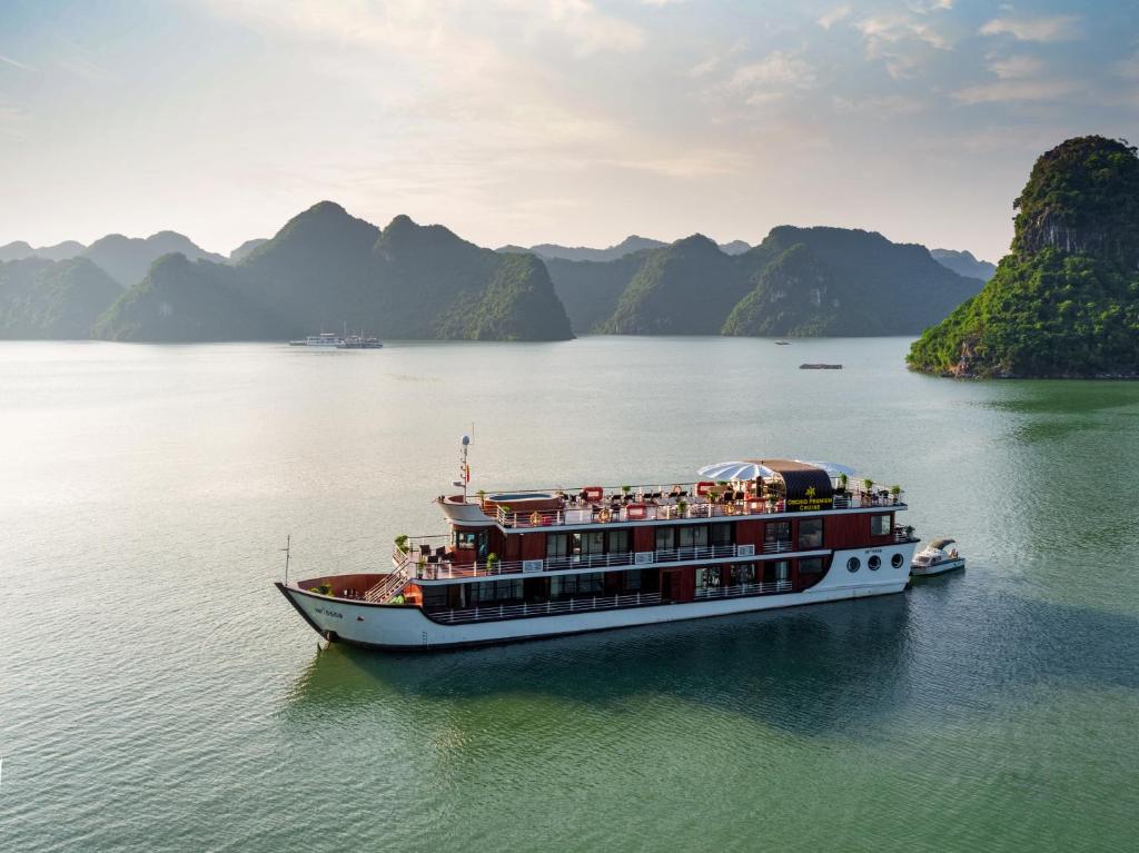 Orchid Premium Cruise
