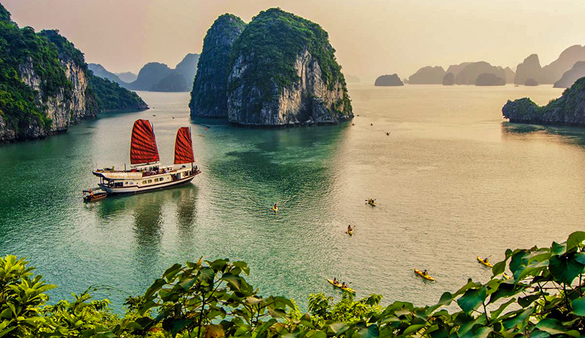 overnight-cruise-in-halong-bay overnight cruise in halong bay
