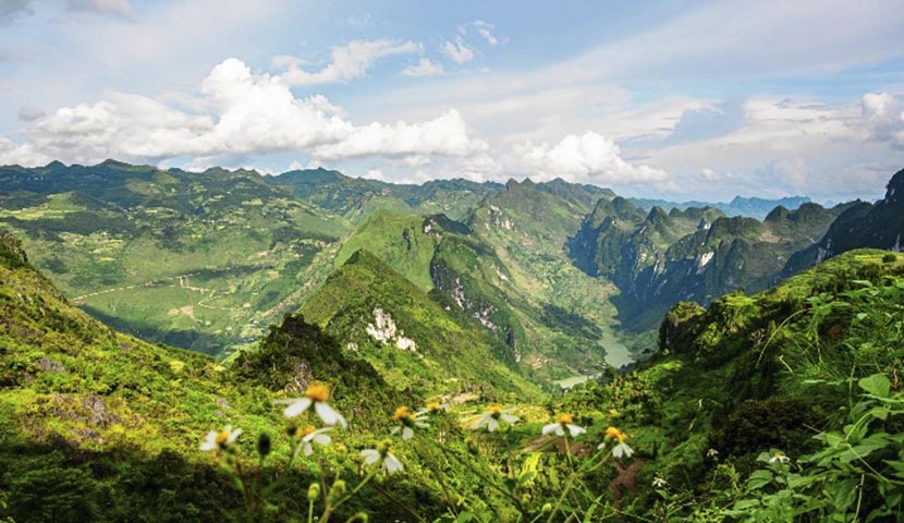 photo-1-the-natural-beauty-of-the-global-geoparks-in-vietnam_2021-11-17_468 Dong Van Karst Plateau