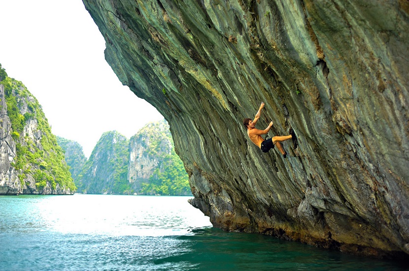 rock-climbing-in-lan-ha-bay rock climbing in lan ha bay