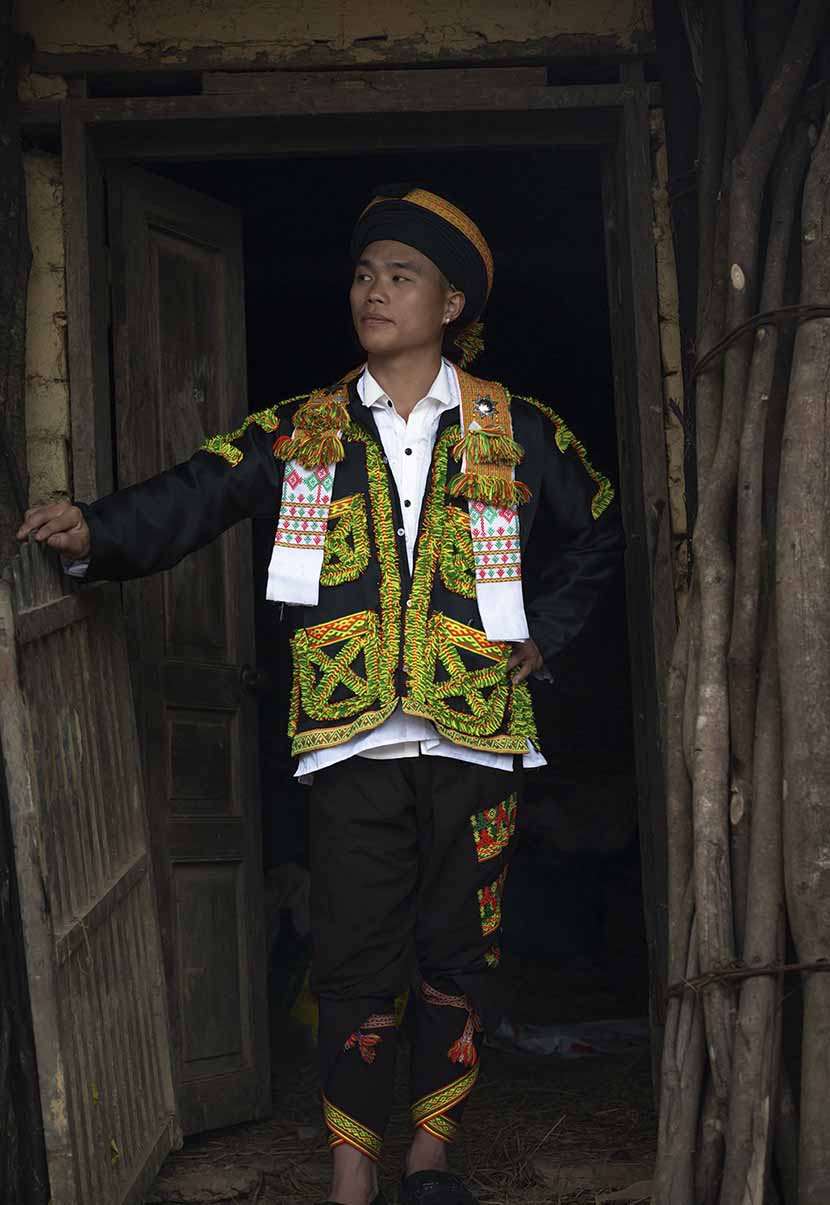 the lifestyle of dzao ethnic people in mau son mountain