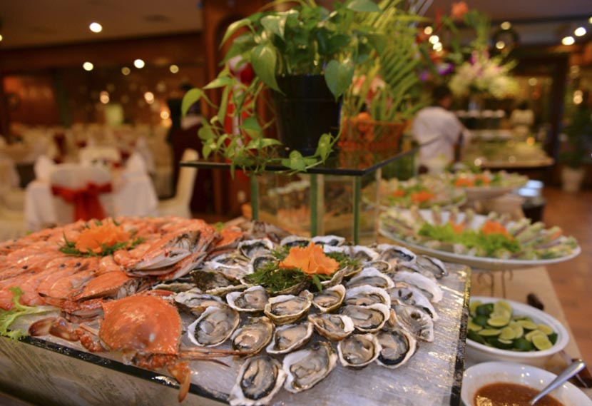things-to-do-in-halong-bay-seafood things to do in halong bay - seafood