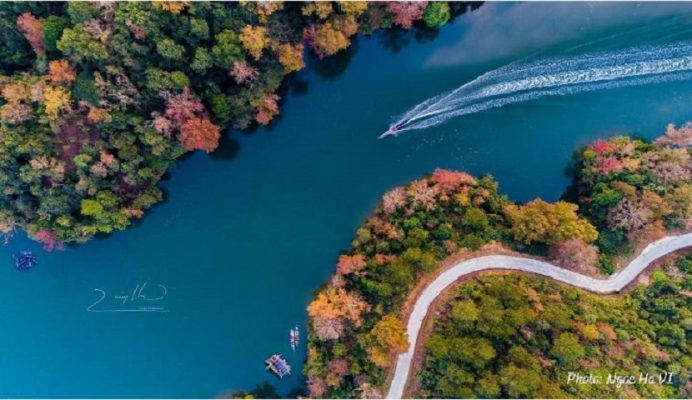 Admire the beauty of ink painting in the border land of Trung Khanh